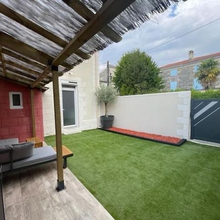 - Le Nuage - Unique, Espace Spa Privatif Et Jardin Avec Plancha Et Salon Privatif, Stationnement Public Gratuit Niort Esterno foto