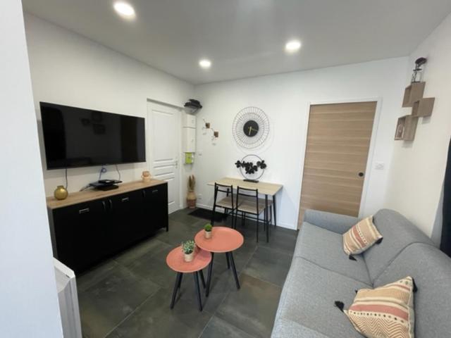- Le Nuage - Unique, Espace Spa Privatif Et Jardin Avec Plancha Et Salon Privatif, Stationnement Public Gratuit Niort Esterno foto