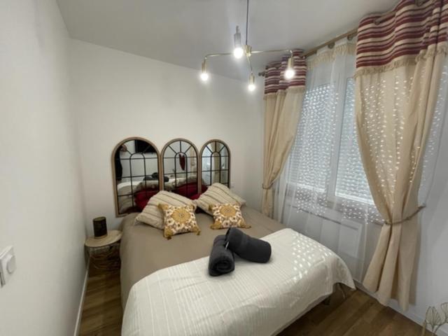 - Le Nuage - Unique, Espace Spa Privatif Et Jardin Avec Plancha Et Salon Privatif, Stationnement Public Gratuit Niort Esterno foto